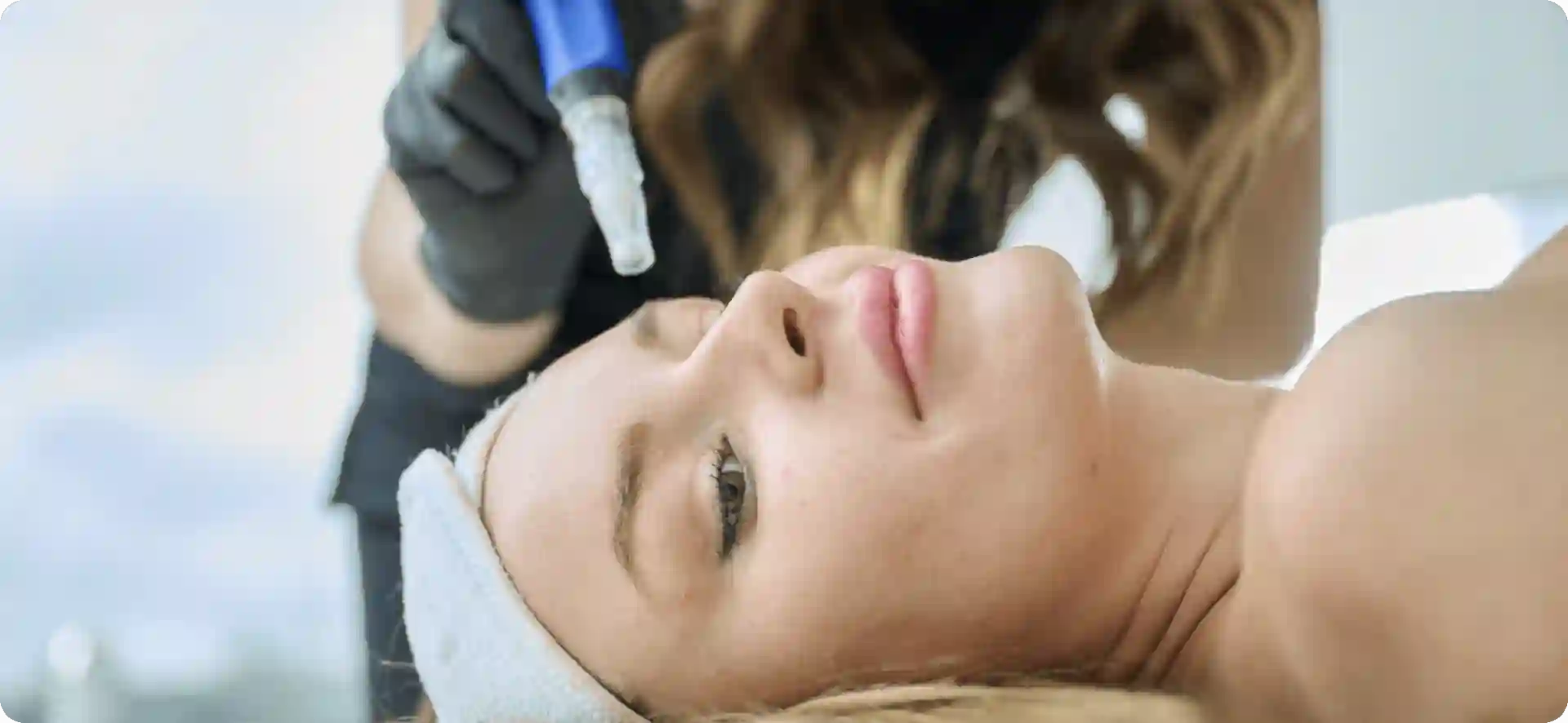How Do Microneedles Trigger New Collagen and Elastin in Loose Skin Dorset?